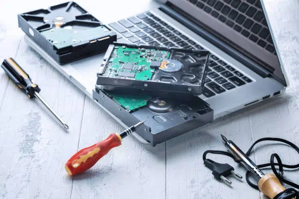 Teknisi jasa Service Laptop Bekasi profesional kami siap datang ke rumah dan kantor Anda di wilayah Anda