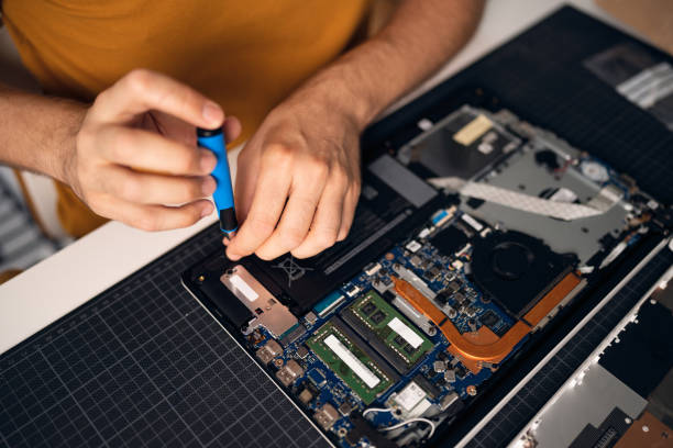 Teknisi jasa Service Laptop Bogor profesional kami siap datang ke rumah dan kantor Anda di wilayah Anda