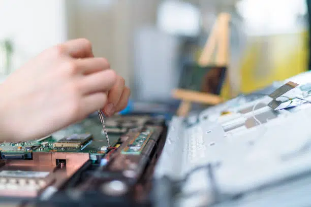 Teknisi jasa Service Laptop Tangerang profesional kami siap datang ke rumah dan kantor Anda di wilayah Anda