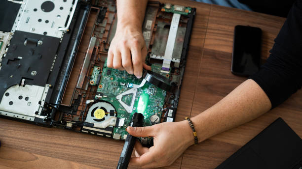 Teknisi Jasa service laptop Tapos profesional kami siap datang ke rumah dan kantor Anda di wilayah Anda
